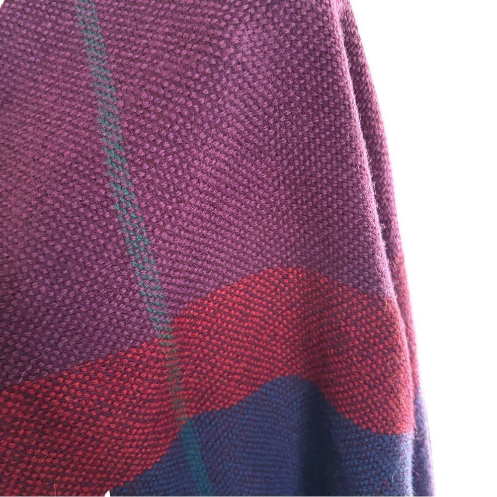 Churchill Handwoven Wool Poncho | Vintage | EUC - Picture 8 of 11